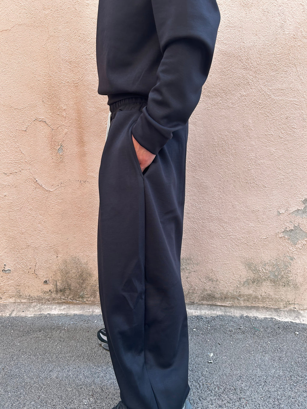 Pantalone largo con laccio